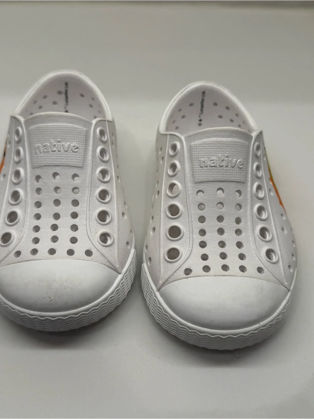Star Wars Native Kids Water Slip-On Shoes in White with Orange Accent